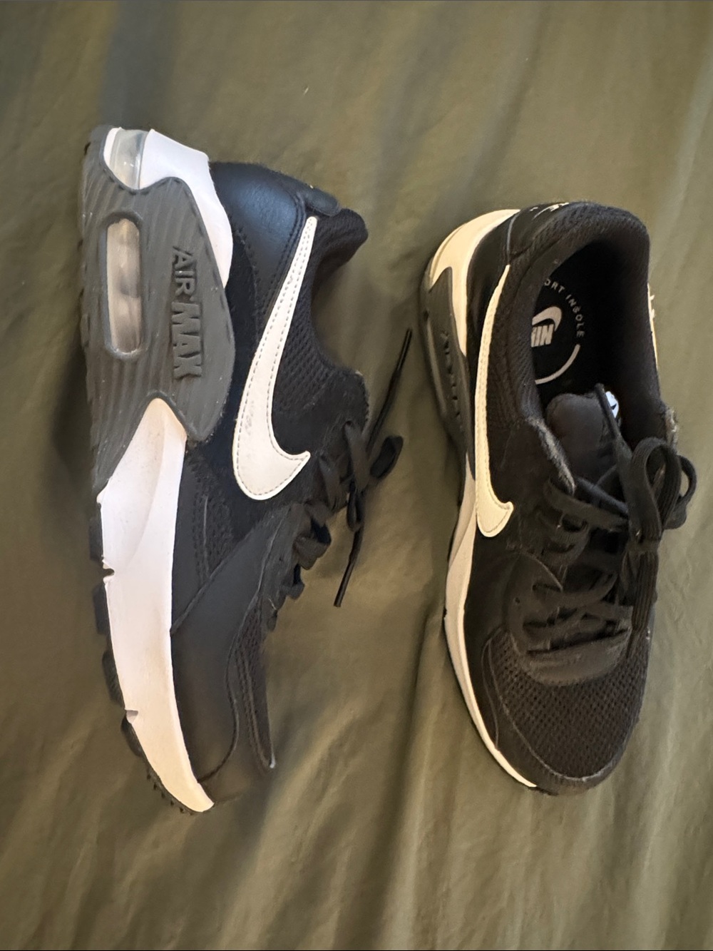 Nike Black and White Air Max Sneakers - Picture 2 of 8